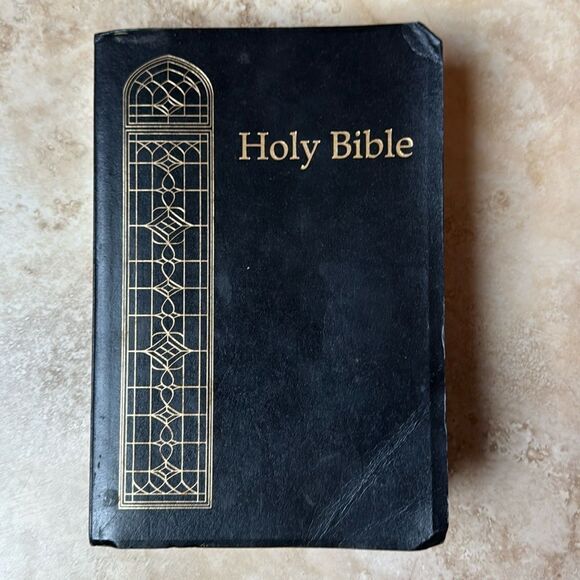 Holy Bible King James Version Giant Print Christ’s Words Red Concordance 1611 - Picture 1 of 6